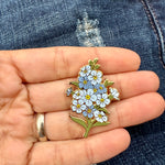 Load image into Gallery viewer, Forget me not Floral Pin
