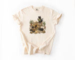 Load image into Gallery viewer, Cozy Book Cats Plants T-Shirt  Black Cat Reading Graphic Tee, Book Lover Shirt, Cat Mom Gift, Cottagecore Book Club Tee
